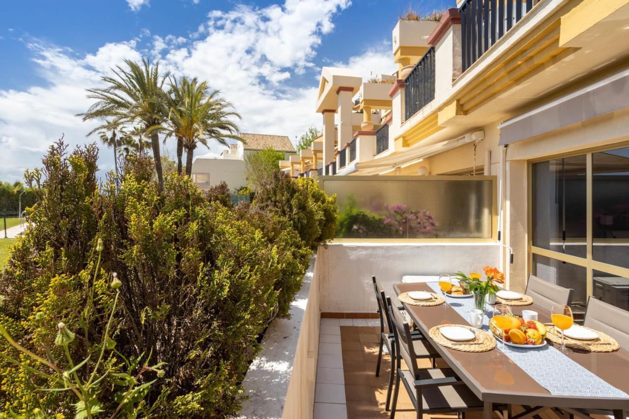 Oleholidays 806 Romana Playa Primera Linea De Playa Marbella Bagian luar foto